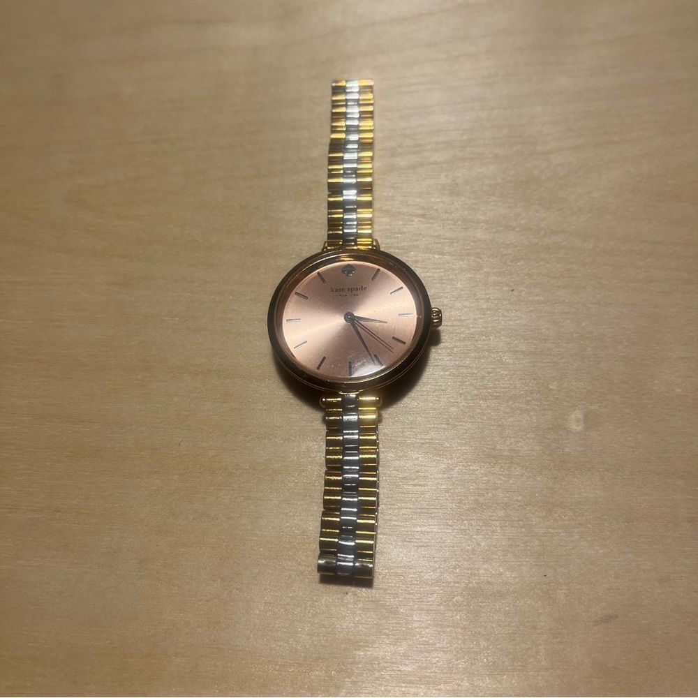 Kate Spade Rose Gold Watch with matching Bangle needs batteries/service - Picture 4 of 9
